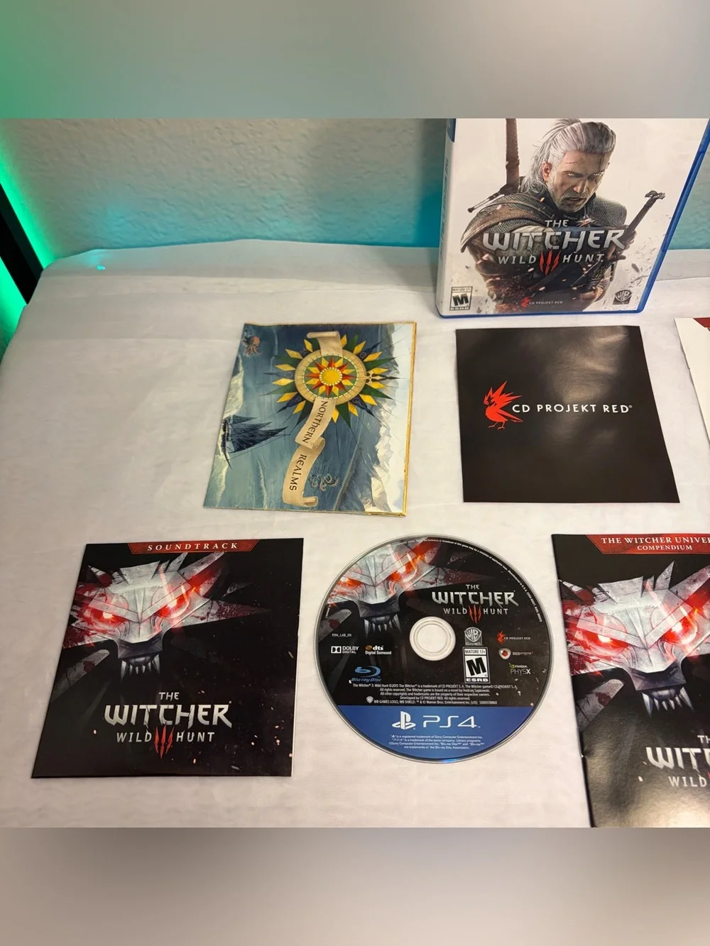 Witcher 3: Wild Hunt (Sony Playstation 4 PS4, 2015) Tested & Works CIB Complete